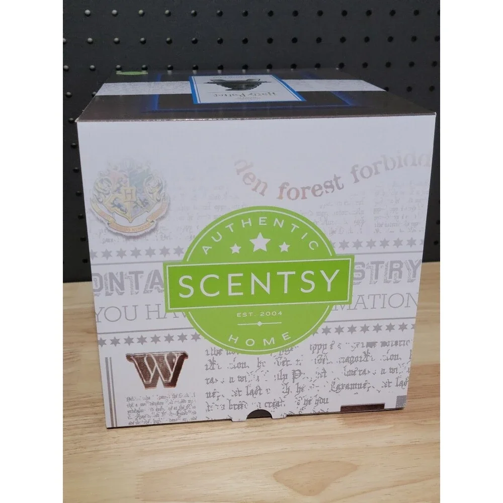 Scentsy Harry Potter Sorting Hat Wax Warmer New / NRFB Wizard Core